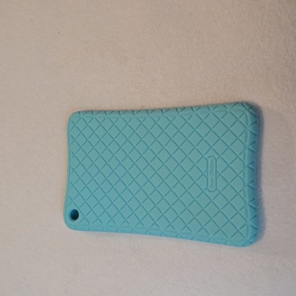 Amazon Tablet in Sleek Black - Picture 3 of 4